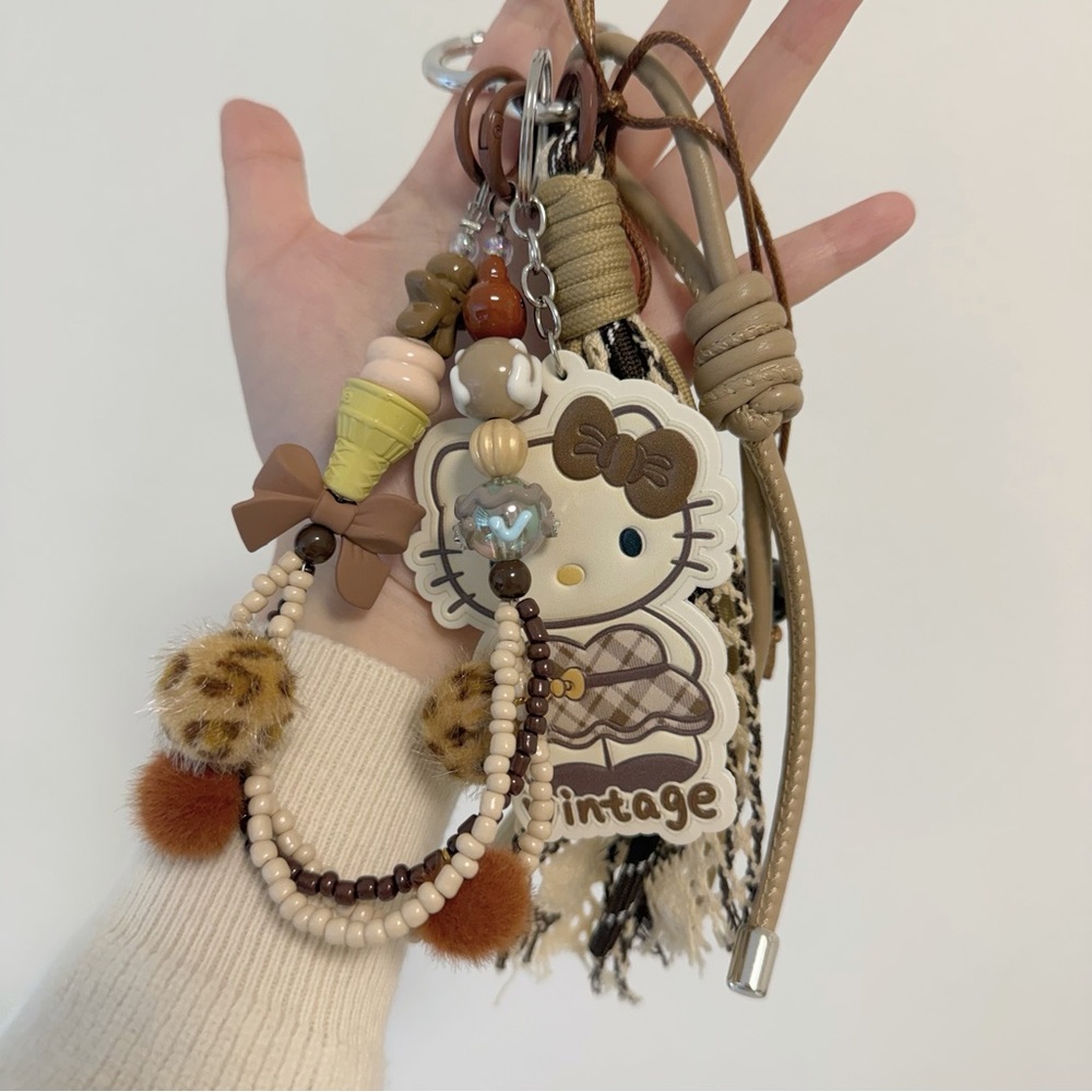 Brown Beige Bag Charm Set | Cozy Vintage Style